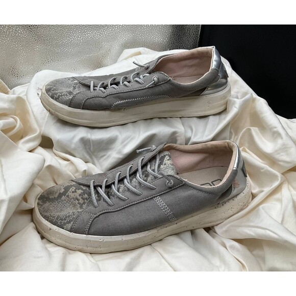 Hey Dude Karina Sneakers Womens 10 Silver Python Slip On Comfort Casual Shoes - Picture 1 of 8